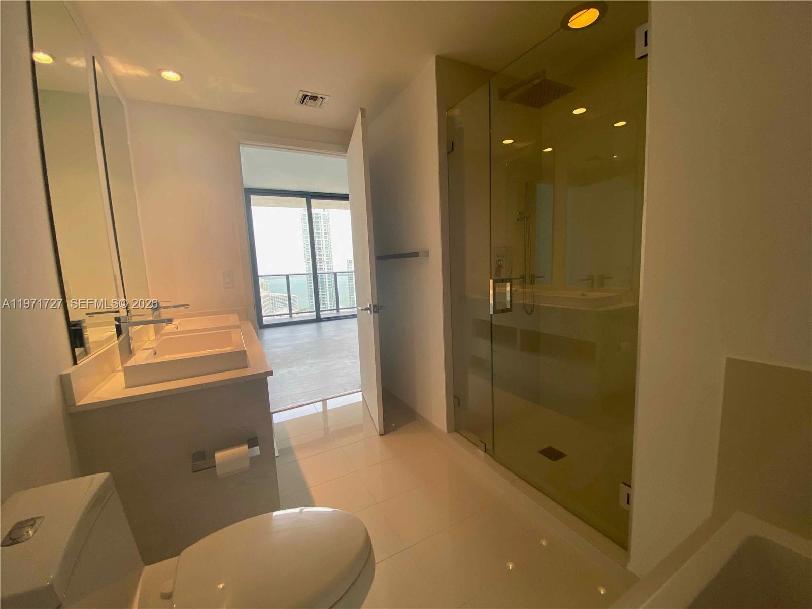 45 Southwest 9th Street, Unit 3703 Miami, FL 33130 - Photo 31 of 73