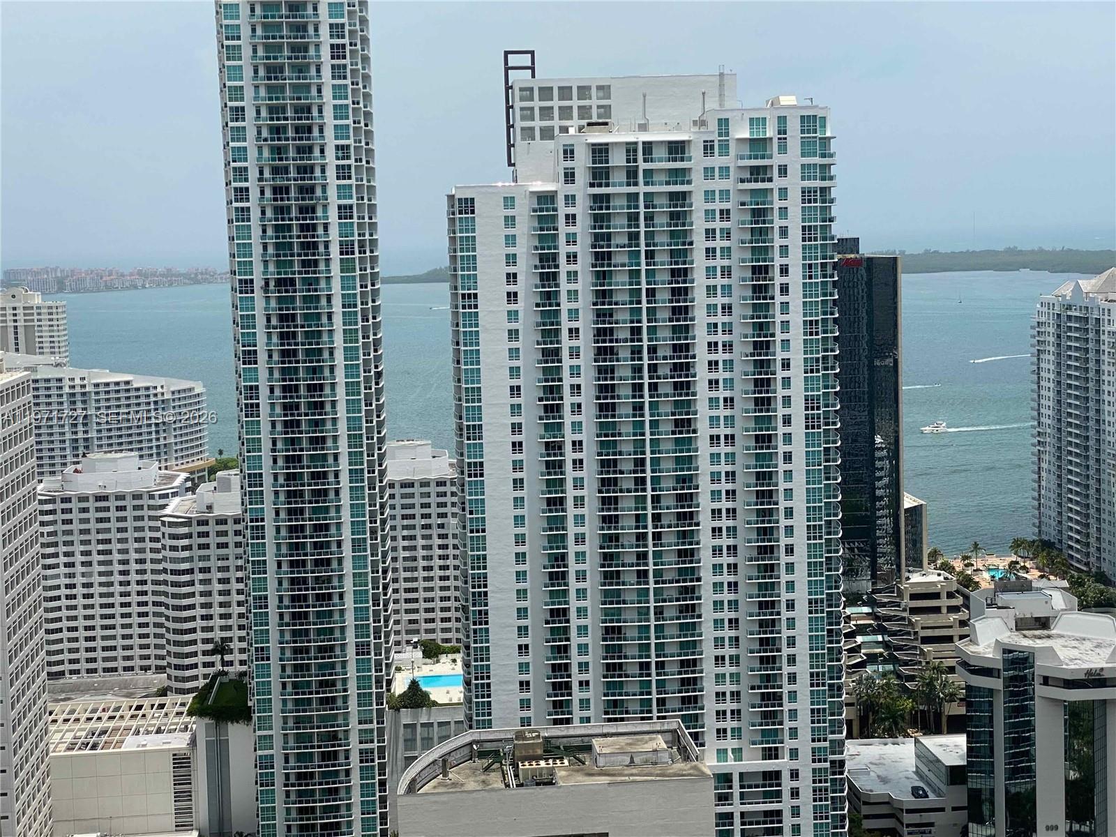 45 Southwest 9th Street, Unit 3703 Miami, FL 33130 - Photo 50 of 73 a city view
