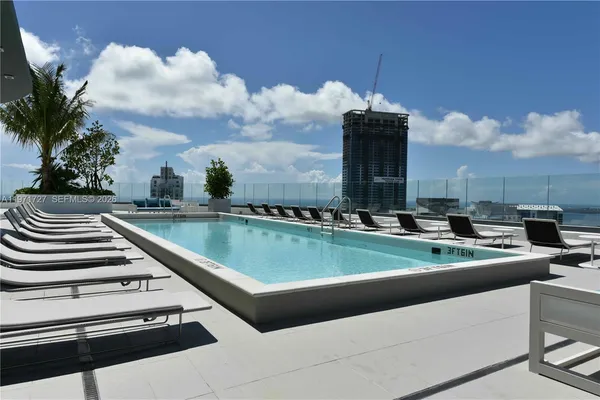 $7,600 | 45 Southwest 9th Street, Unit 3703, Miami, FL 33130
