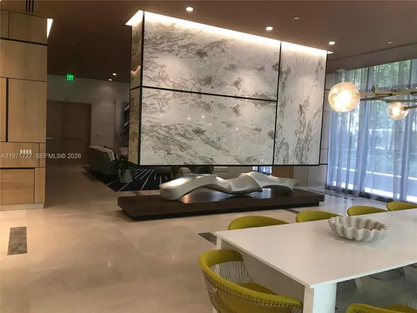 $7,600 | 45 Southwest 9th Street, Unit 3703, Miami, FL 33130