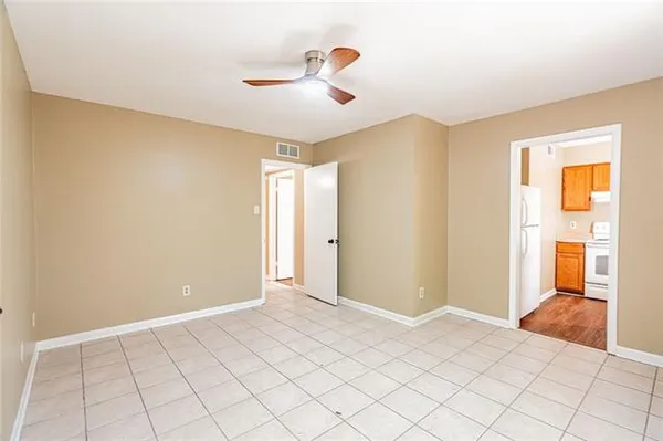 $1,650 | 4018 Pitt Street, Unit C, New Orleans, LA 70115