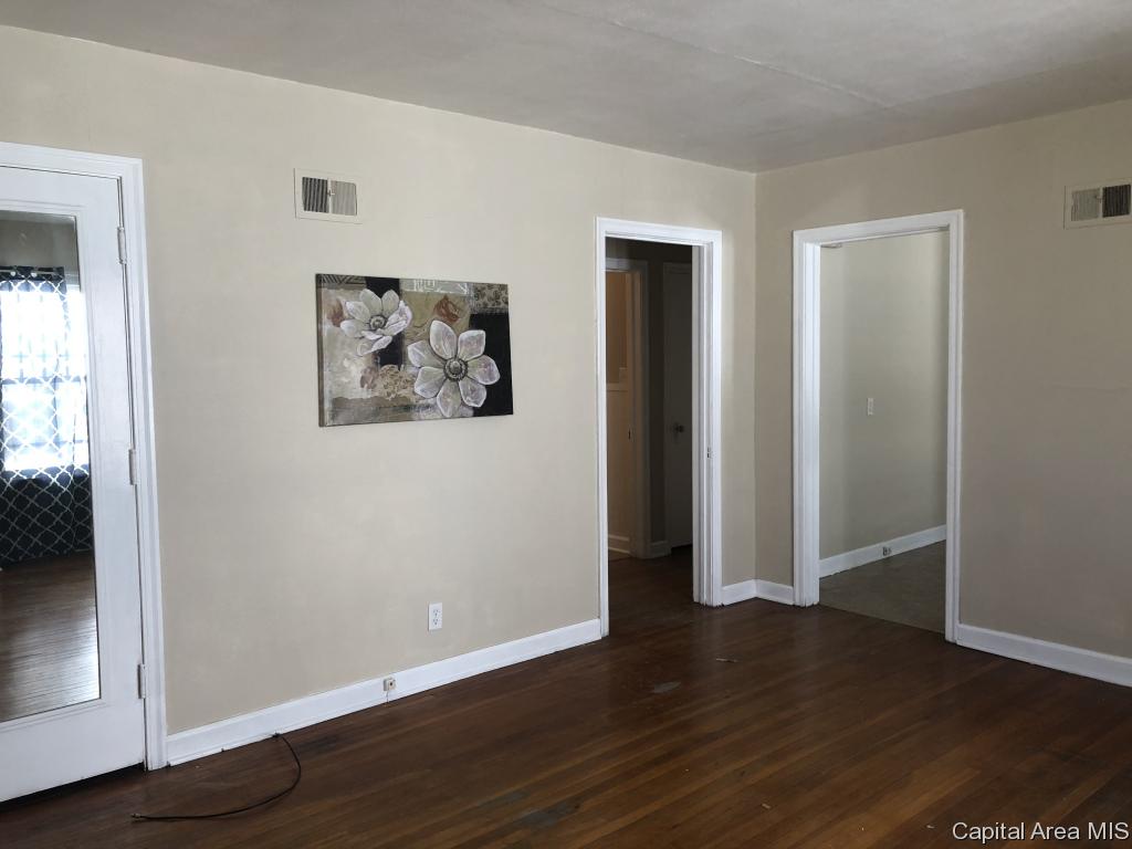 1200 South Street Springfield, IL 62703 - Photo 3 of 19