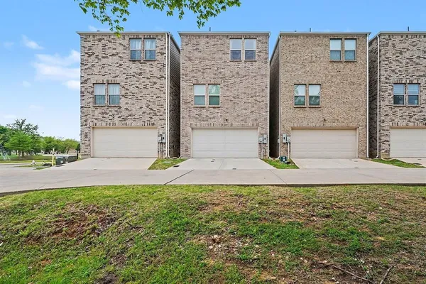 $485,000 | 213 Settlers Way, Euless, TX 76040