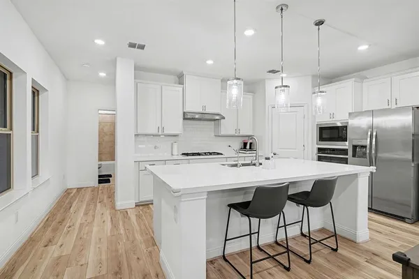 $485,000 | 213 Settlers Way, Euless, TX 76040