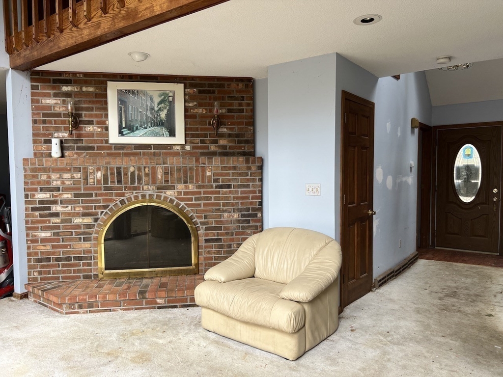 45 Honey Pot Road Southwick, MA 01077 - Photo 11 of 38 Gallery Image 11
