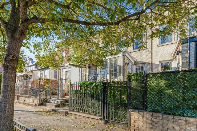 $1,188,000 | 903 Foster Avenue | Kensington