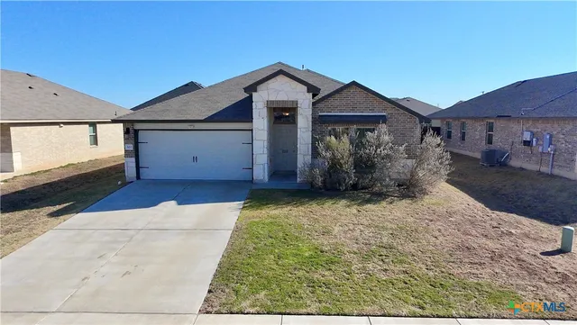 $1,950 | 302 Saddleback Trail, Killeen, TX 76542