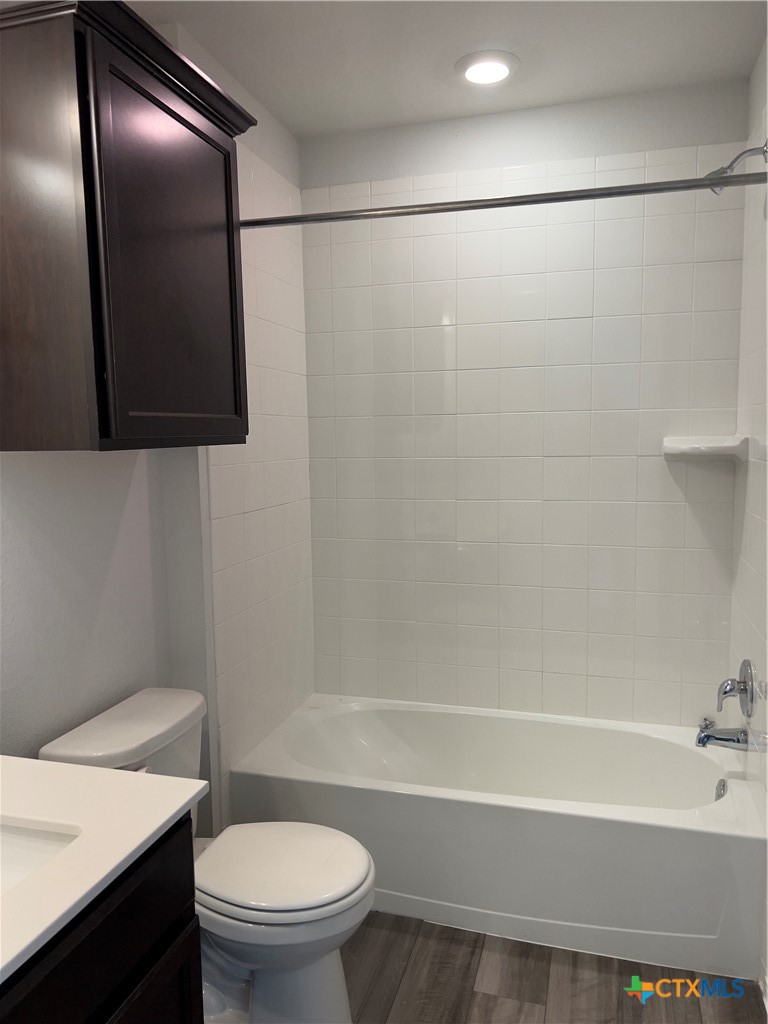 302 Saddleback Trail Killeen, TX 76542 - Photo 26 of 33 a bathroom with a shower a toilet and a sink