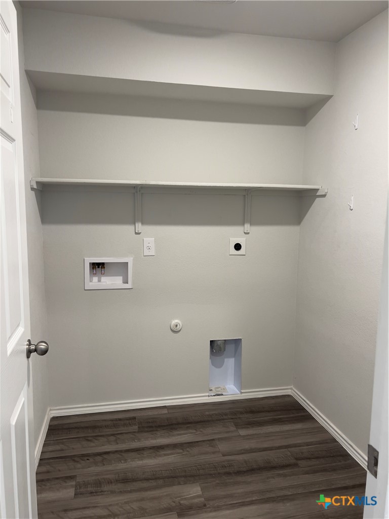 302 Saddleback Trail Killeen, TX 76542 - Photo 28 of 33 a view of an empty room with wooden floor