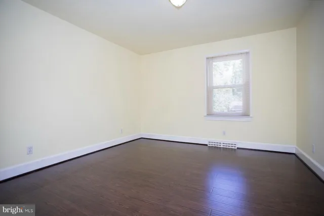 $525,000 | 115 Woodland Road, Fredericksburg, VA 22401