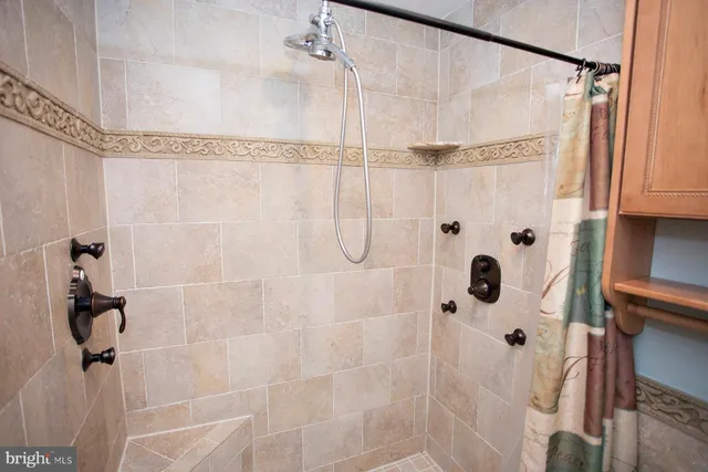 $525,000 | 115 Woodland Road, Fredericksburg, VA 22401