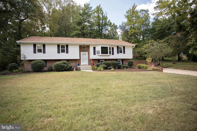 $525,000 | 115 Woodland Road, Fredericksburg, VA 22401