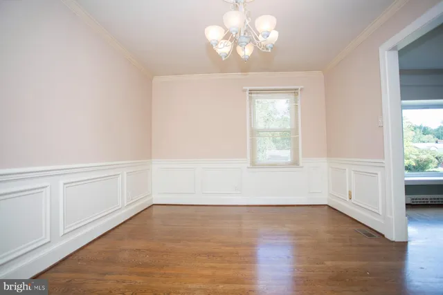 $525,000 | 115 Woodland Road, Fredericksburg, VA 22401