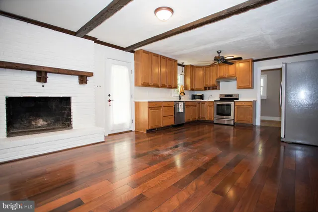 $525,000 | 115 Woodland Road, Fredericksburg, VA 22401