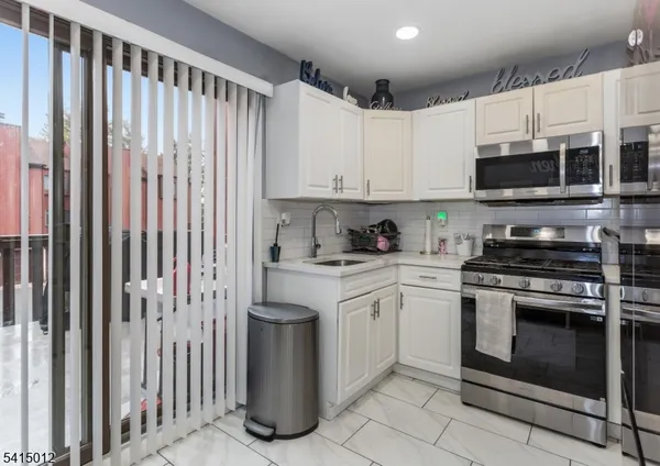 $389,900 | 40 Bennington Square, Hackettstown, NJ 07840