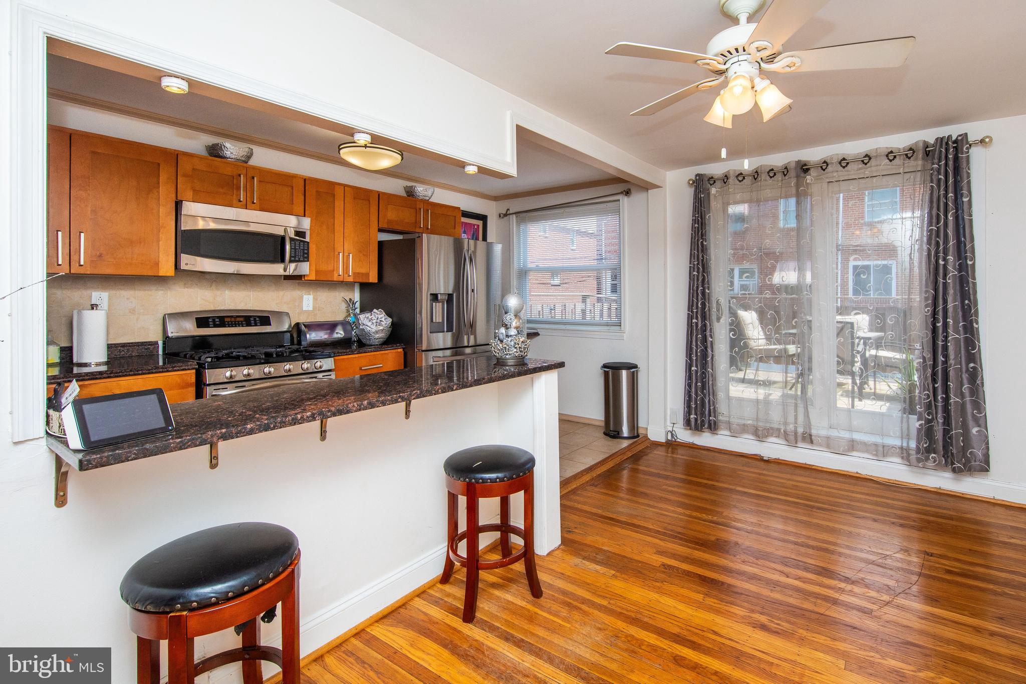 8627 Temple Road Philadelphia, PA 19150 - Photo 10 of 32 Dining area