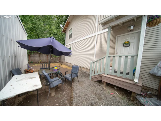 a black and white photo of a house