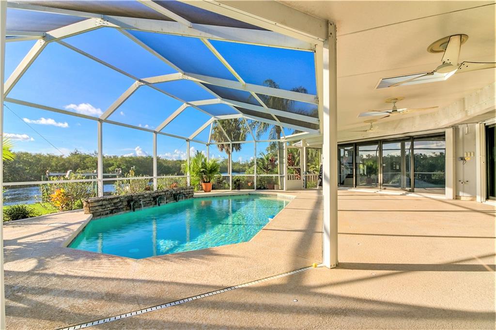 643 Southwest Fuge Road Stuart, FL 34997 - Photo 4 of 21 Gallery Image 4