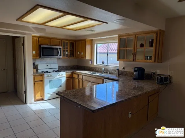 $325,000 | 9751 Brookline Avenue, Desert Hot Springs, CA 92240