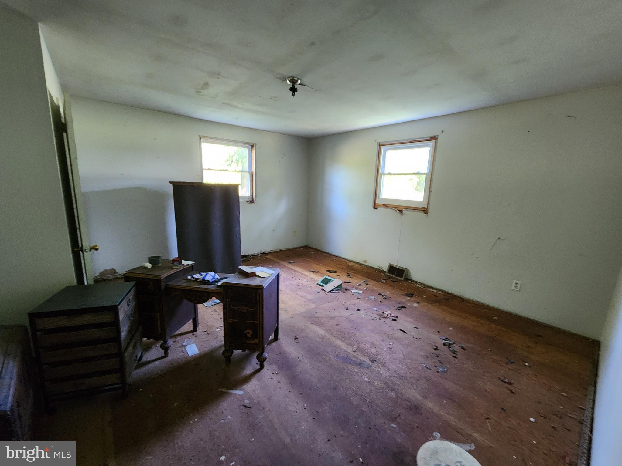 2616 Old Elk Neck Road Elkton, MD 21921 - Photo 20 of 25 a living room with furniture and a flat screen tv