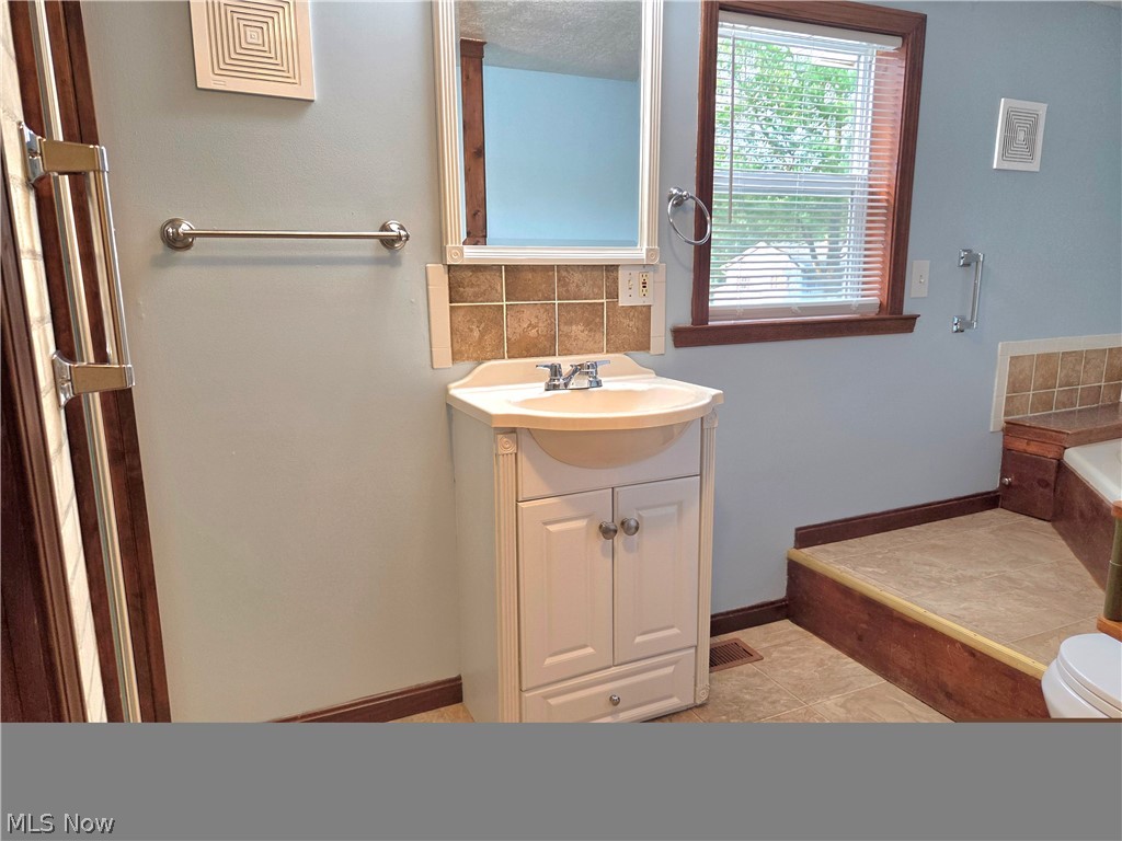 2956 Hayne Road Akron, OH 44312 - Photo 21 of 32