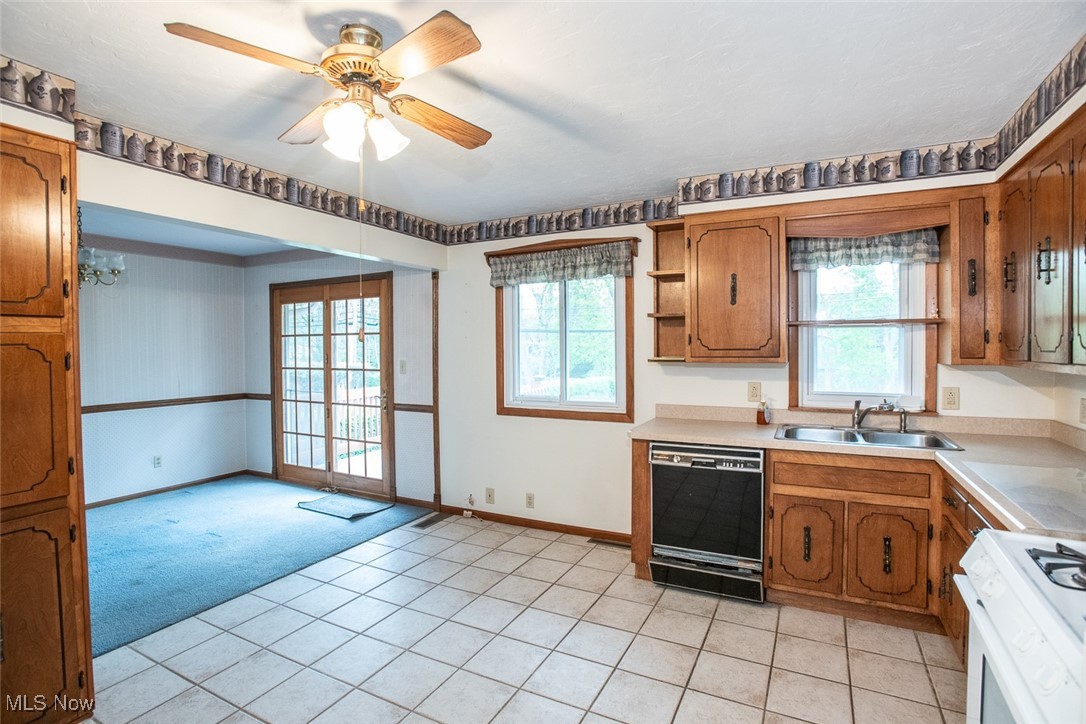 6763 Brandywine Road Parma Heights, OH 44130 - Photo 4 of 39