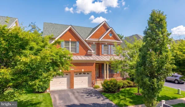 $1,275,000 | 25209 Eisenhower Drive, Chantilly, VA 20152