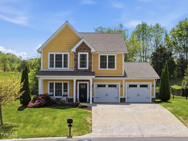 $574,900 | 2630 Edinburgh Channel Road, Kingsport, TN 37664