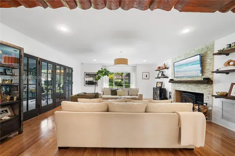 $2,600,000 | 273 Northeast 98th Street, Miami Shores, FL 33138