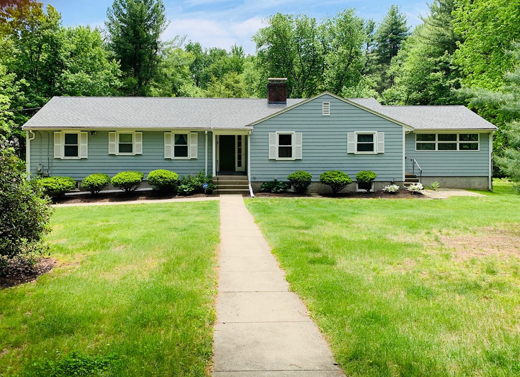 21 Hillside Road, Unit 21 Lincoln, MA 01773 - Photo 1 of 1