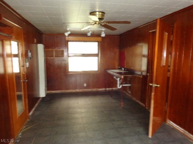 65 Taylor Road Barberton, OH 44203 - Photo 15 of 25 Gallery Image 15