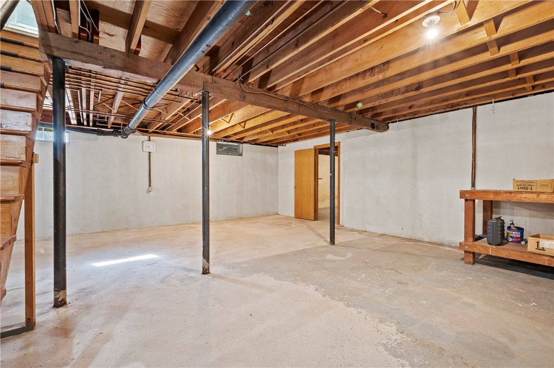 22 Secluded Court Cumberland, RI 02864 - Photo 28 of 39