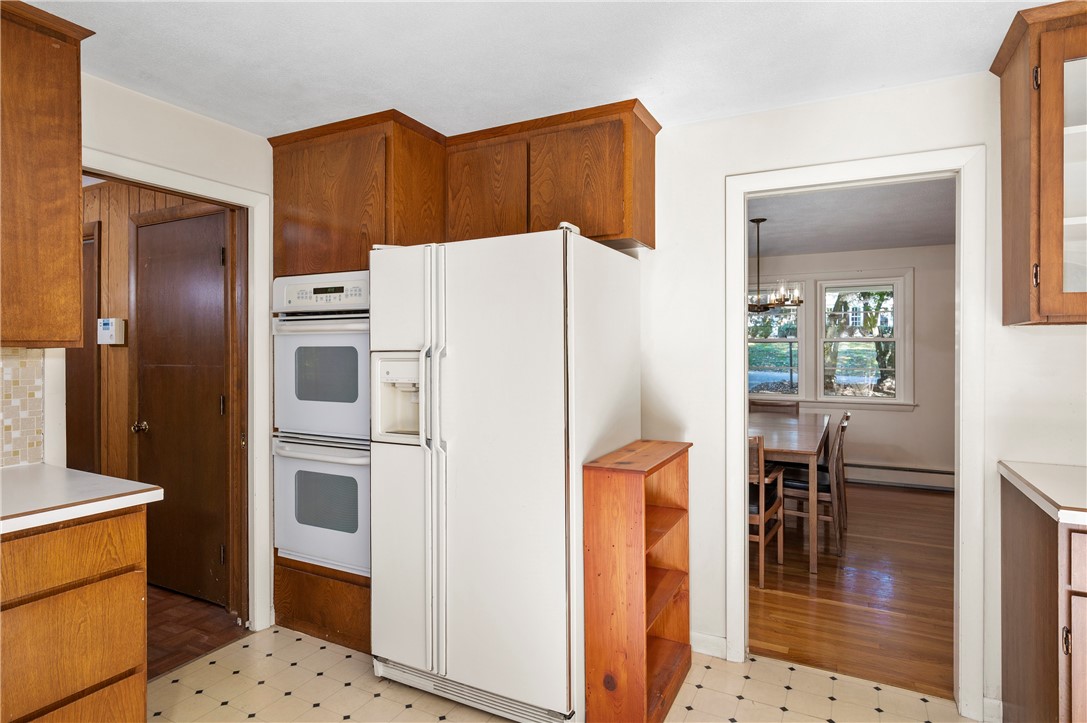 22 Secluded Court Cumberland, RI 02864 - Photo 5 of 39