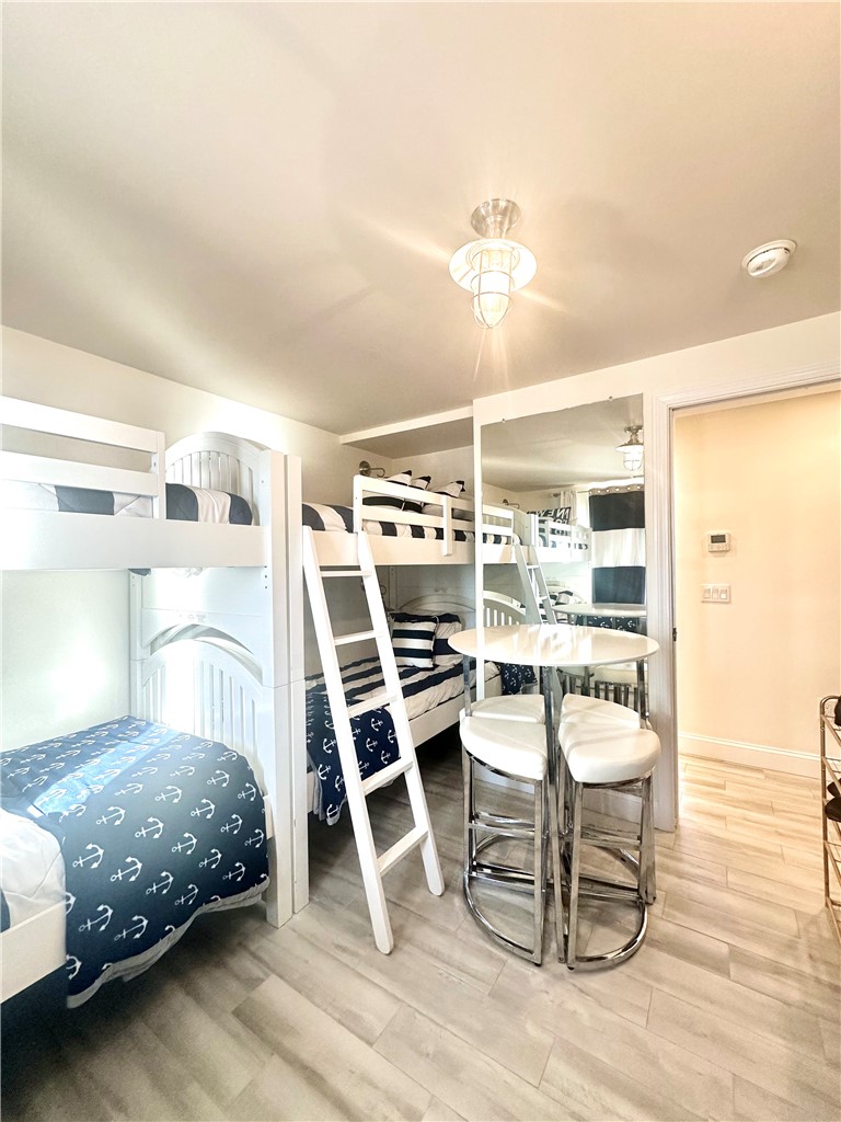 312 America Newport, RI 02840 - Photo 15 of 24