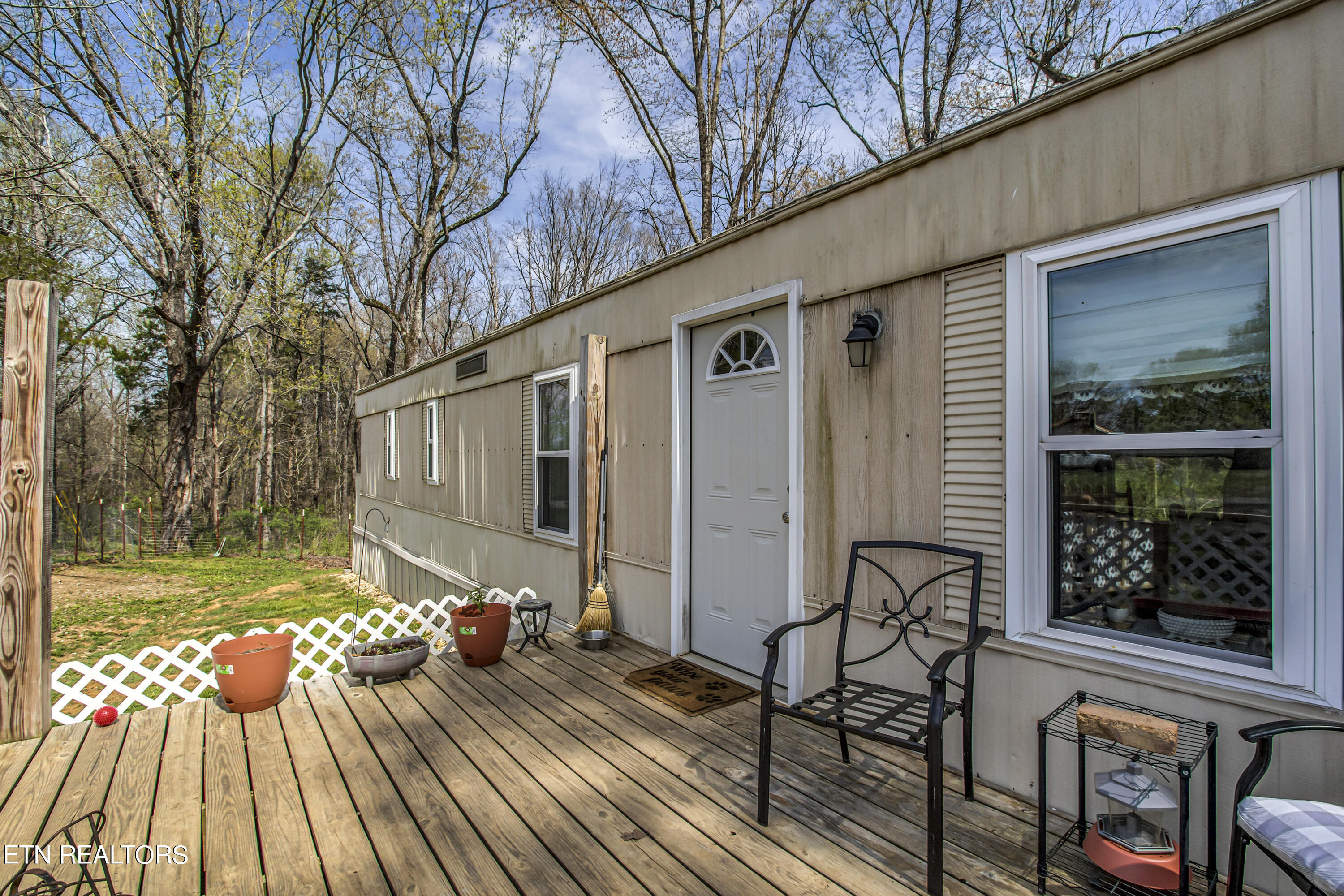 1279 County Road 130 Riceville, TN 37370 - Photo 6 of 30 06_CoRd_130_1279_Deck03