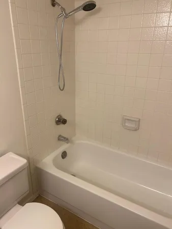 $1,300 | 3301 East Earll Drive, Unit 221, Phoenix, AZ 85018