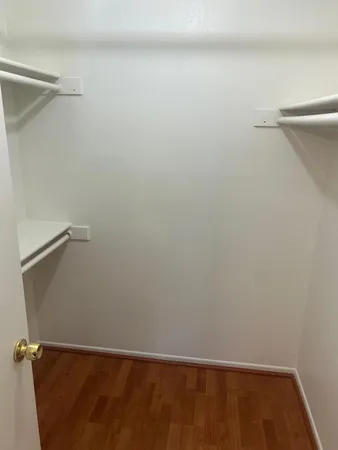 $1,300 | 3301 East Earll Drive, Unit 221, Phoenix, AZ 85018