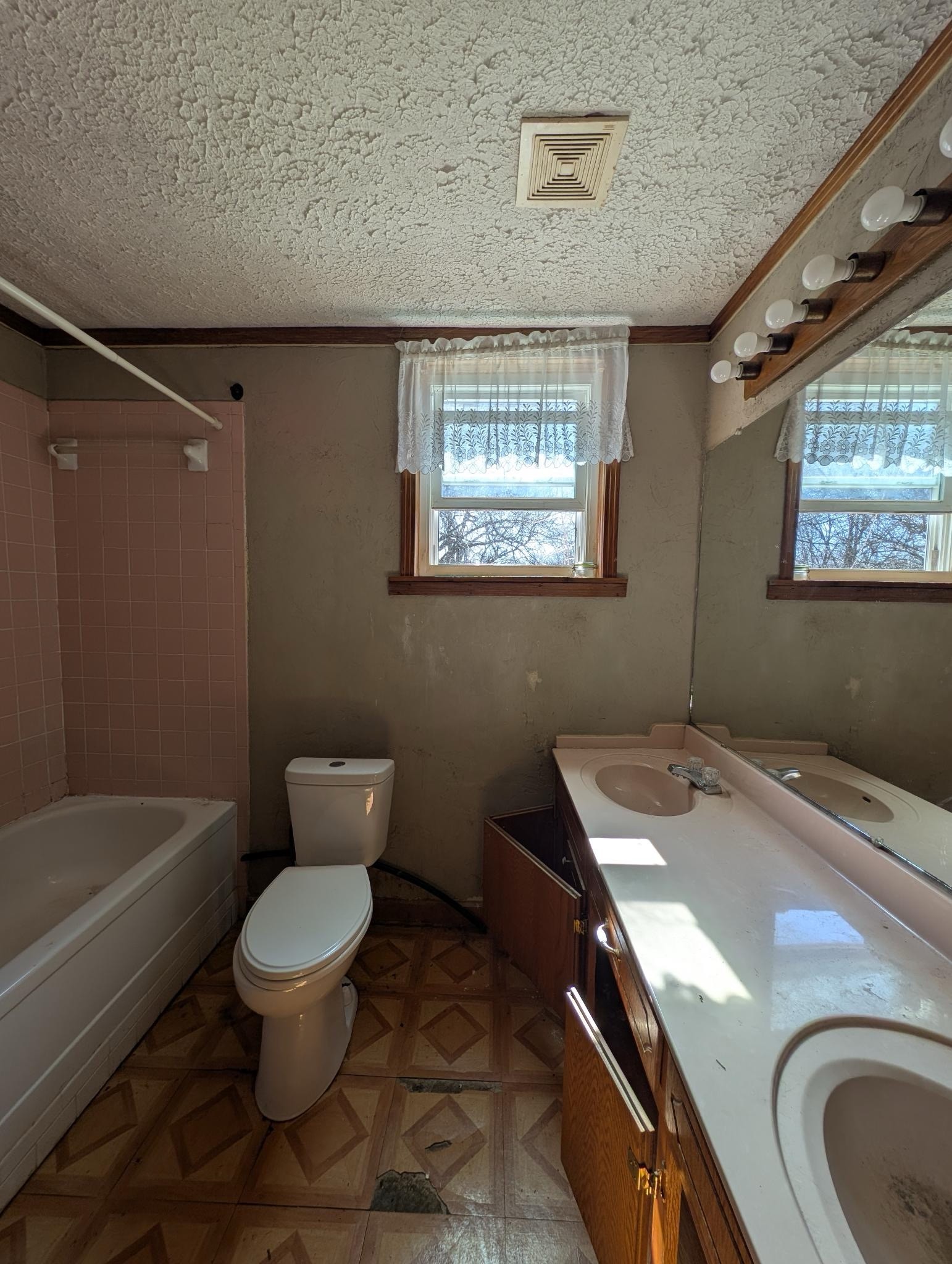 210 Donegan Crossing Road Dickson, TN 37055 - Photo 10 of 26