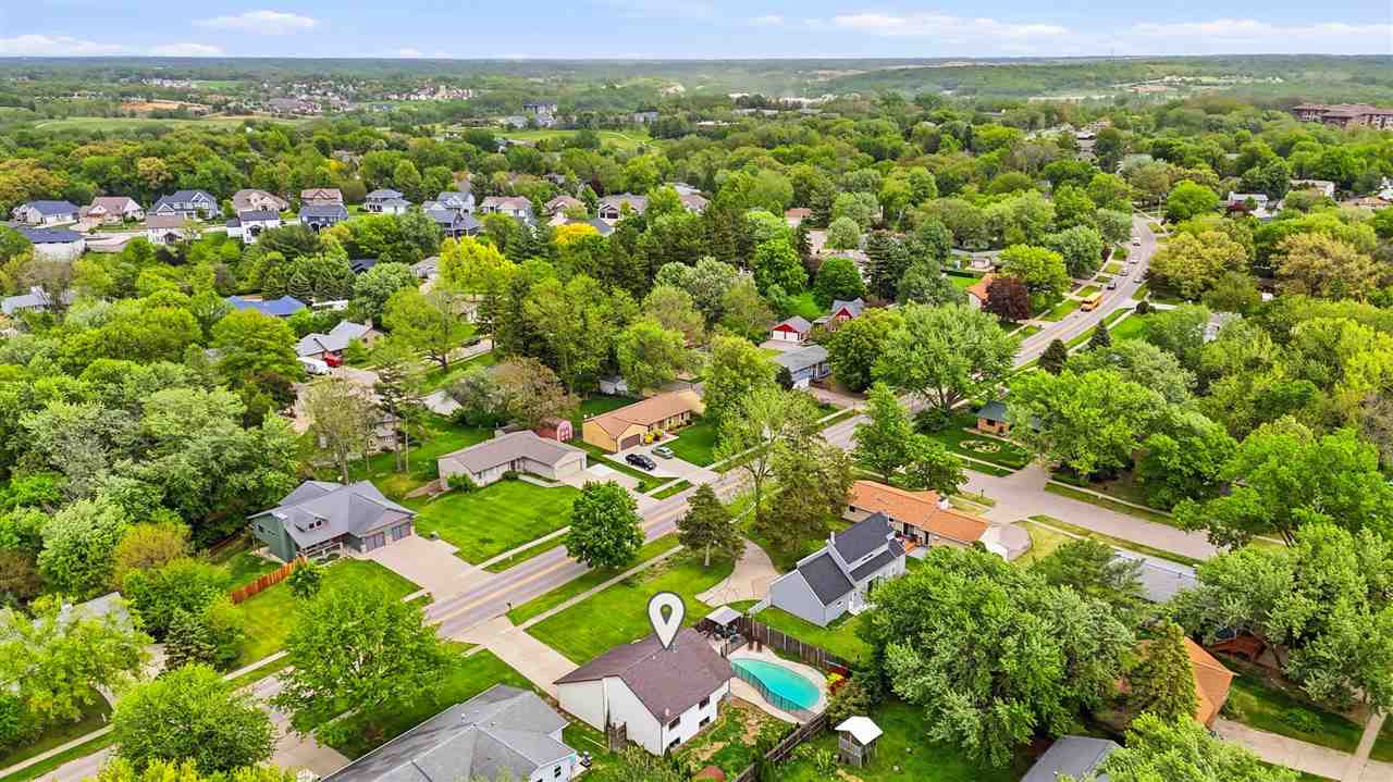 706 Holiday Road Coralville, IA 52241 - Photo 51 of 54 Gallery Image 51