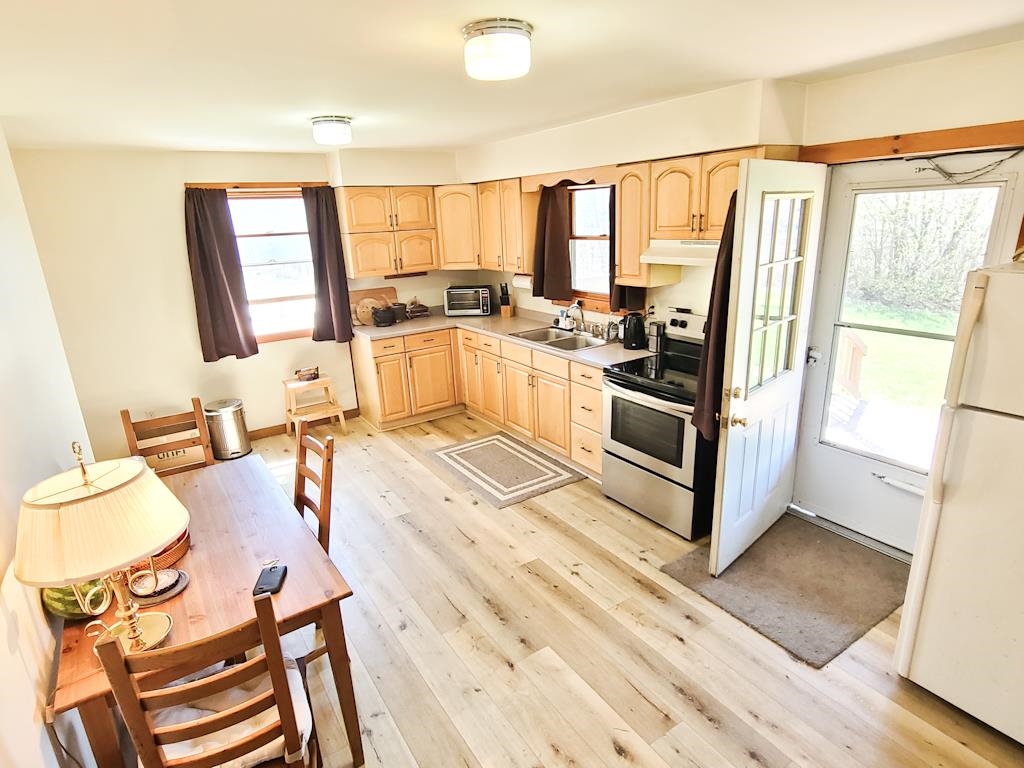 255 Royce Road Roxbury, VT 05663 - Photo 15 of 40