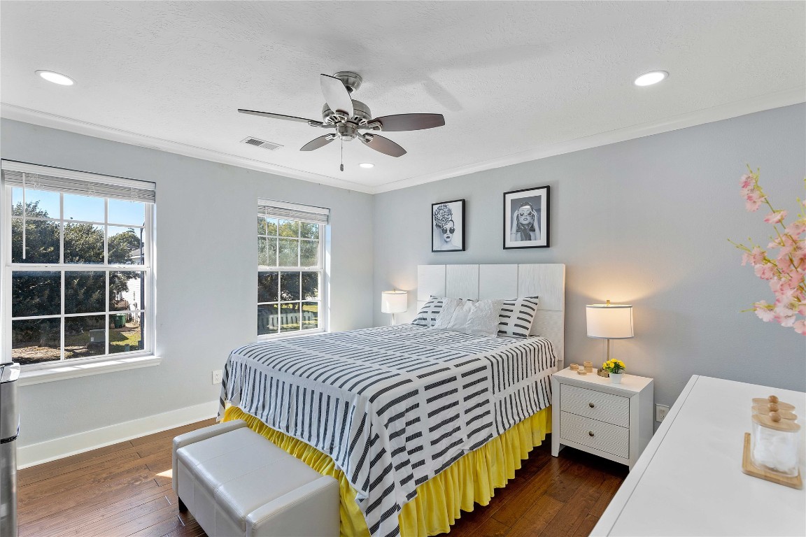 405 Mystic Trail Loop Houston, TX 77339 - Photo 35 of 44 a bedroom with a bed and a window