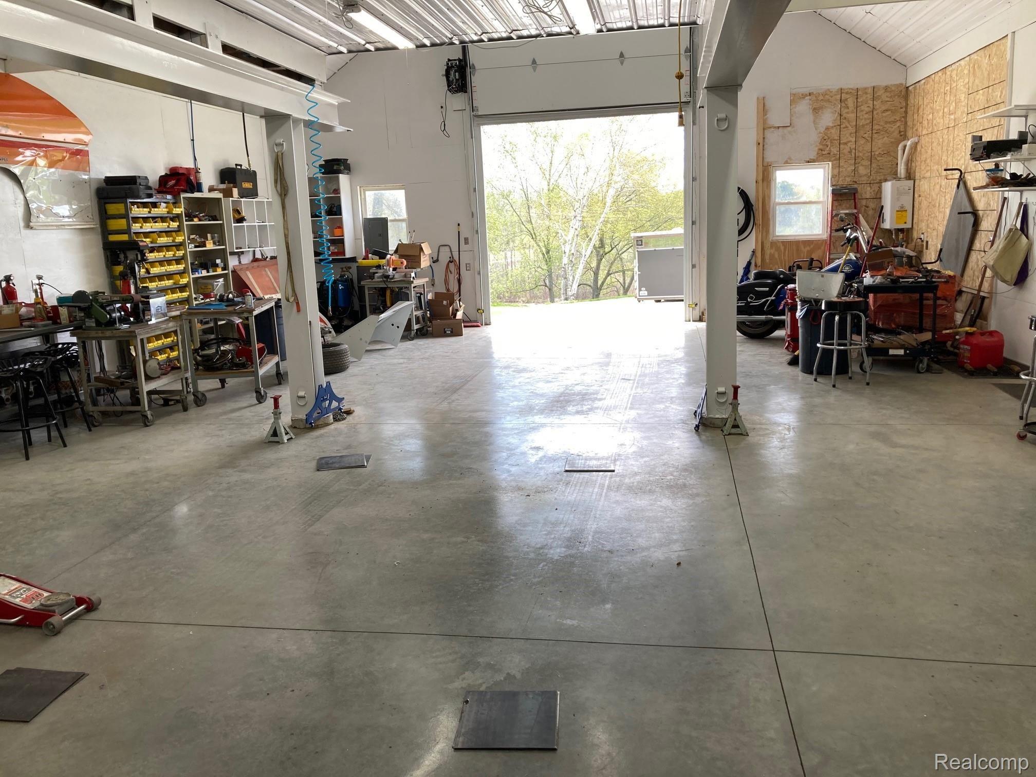 11131 Foley Road Fenton, MI 48430 - Photo 19 of 30 19.jpg