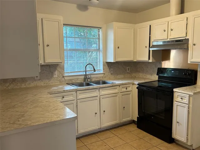 $1,500 | 3806 Copeland Street, Dallas, TX 75210