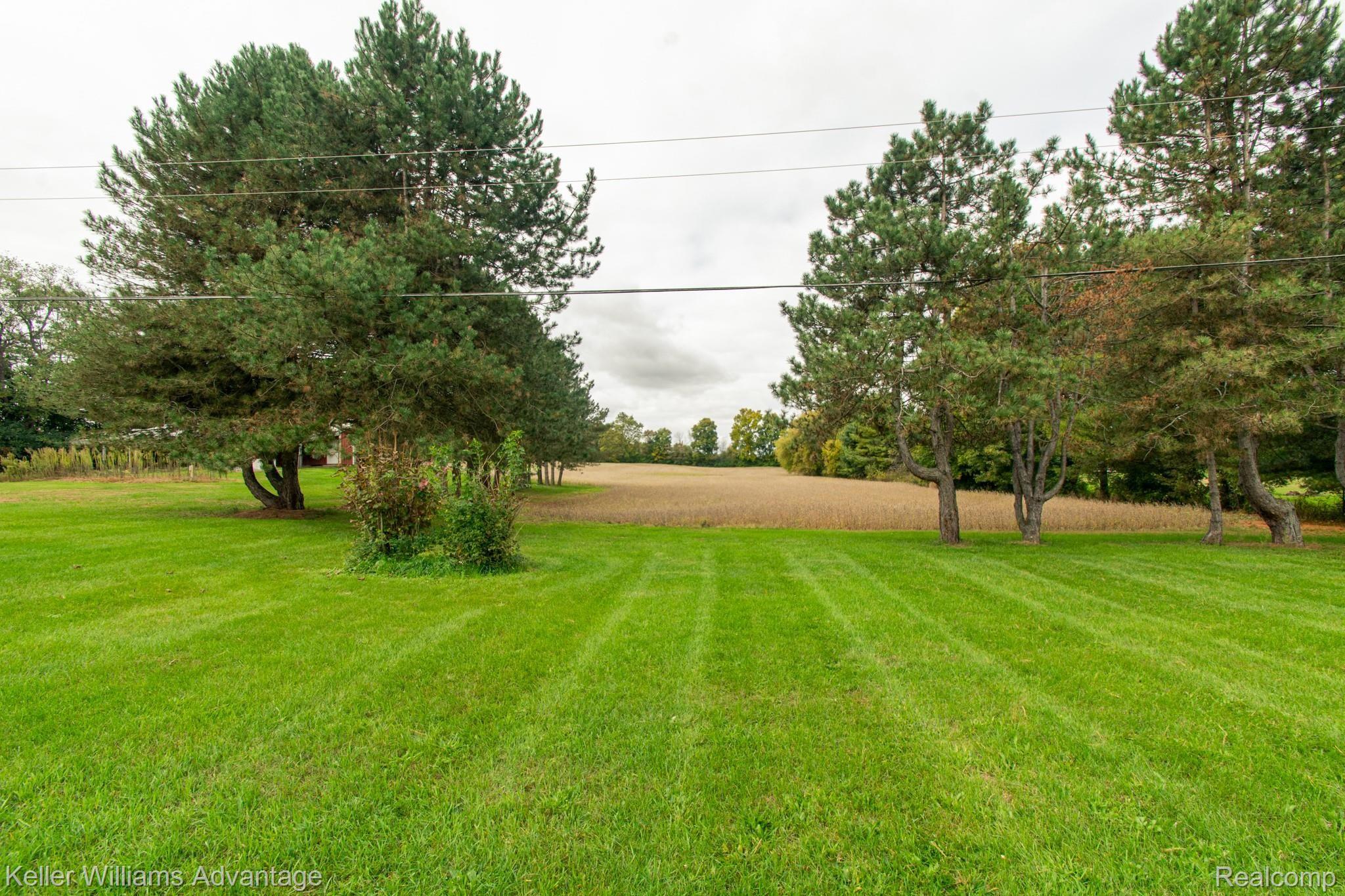 9460 Warner Road Saline, MI 48176 - Photo 33 of 39 9046 Warner-Backyard 2.jpg