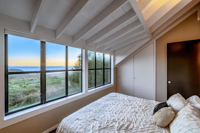 $2,500,000 | 36690 Mariners Drive, The Sea Ranch, CA 95497