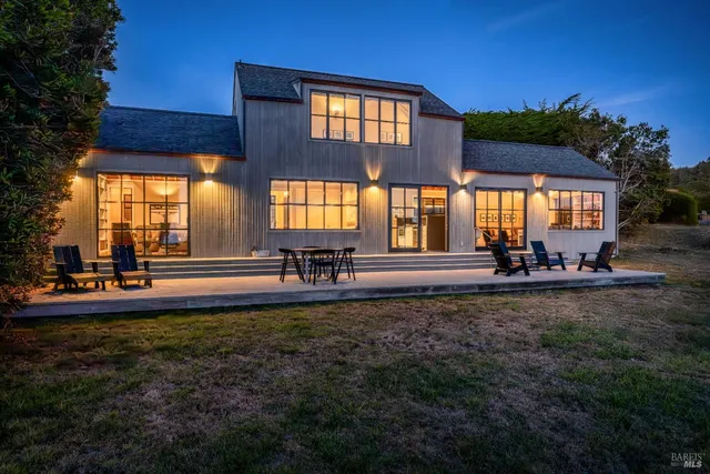 $2,500,000 | 36690 Mariners Drive, The Sea Ranch, CA 95497