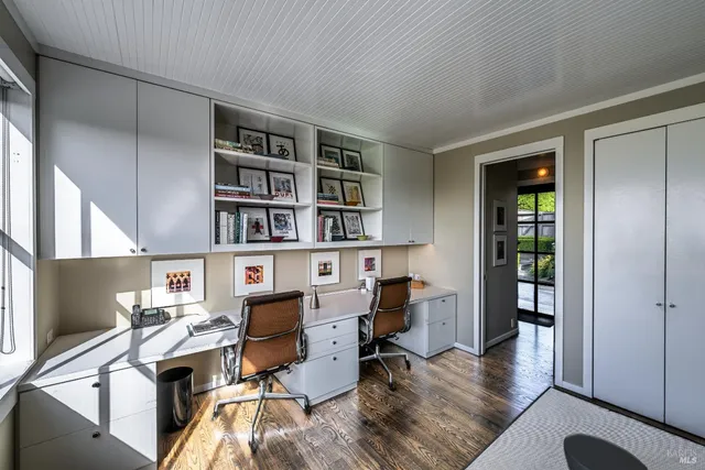 $2,500,000 | 36690 Mariners Drive, The Sea Ranch, CA 95497