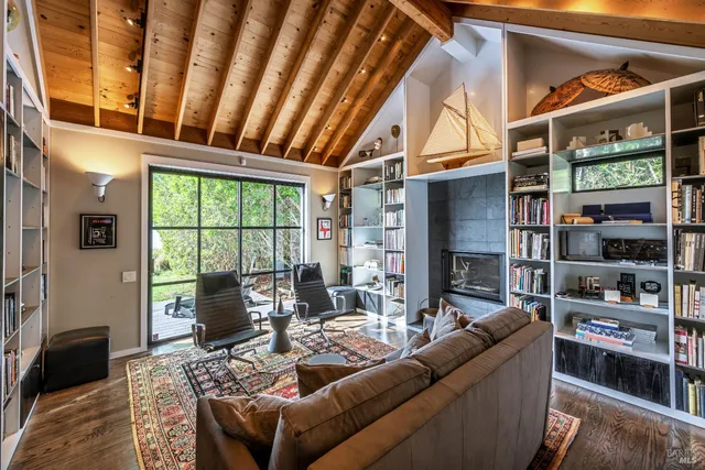 $2,500,000 | 36690 Mariners Drive, The Sea Ranch, CA 95497