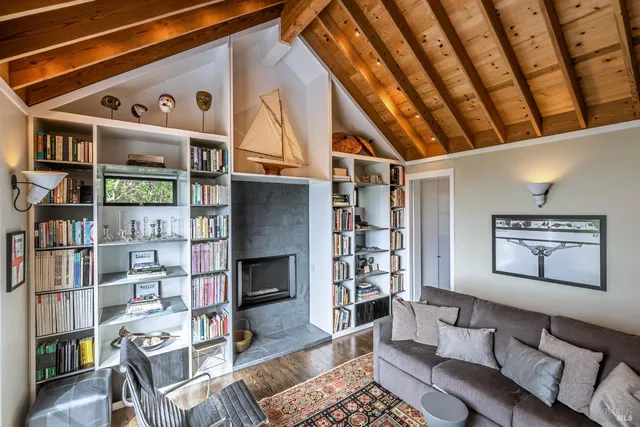 $2,500,000 | 36690 Mariners Drive, The Sea Ranch, CA 95497