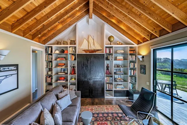 $2,500,000 | 36690 Mariners Drive, The Sea Ranch, CA 95497